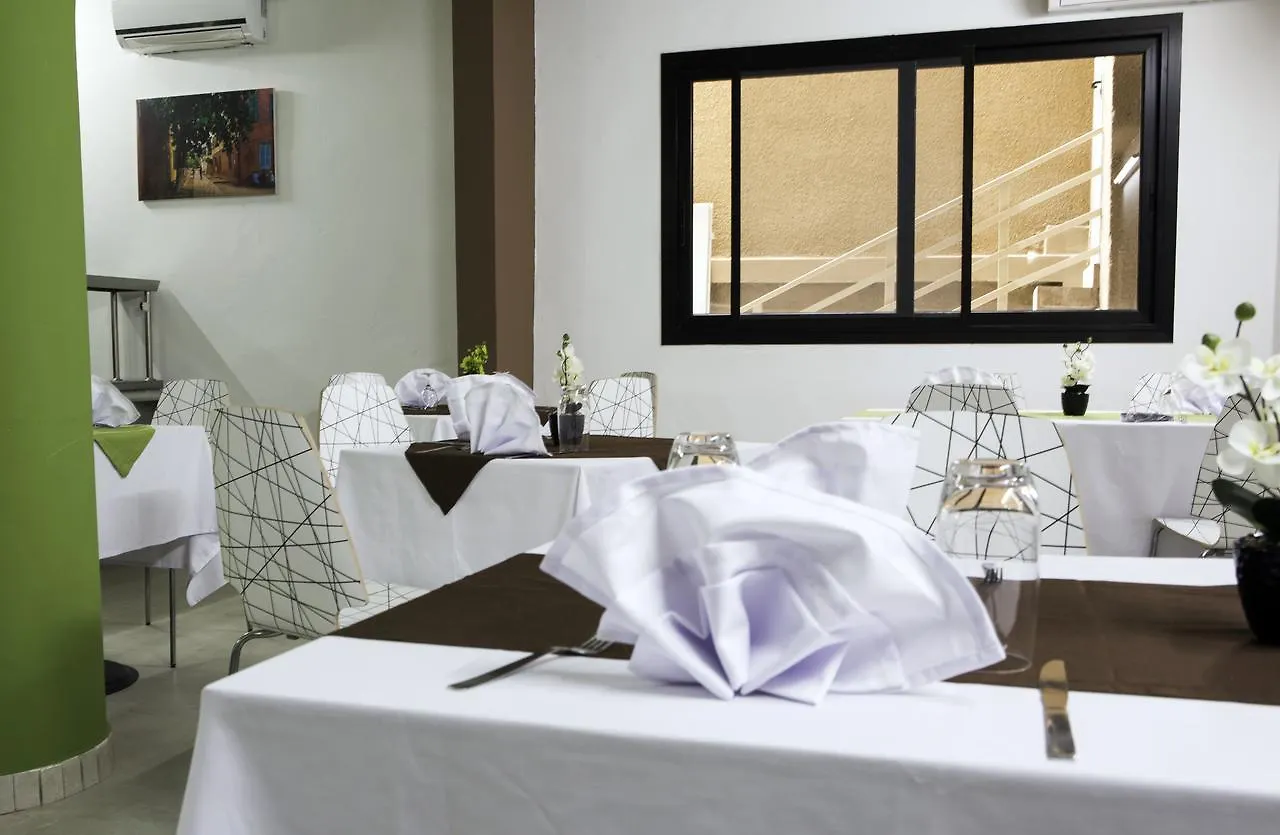Wakola Hotel Fass Dakar Senegal